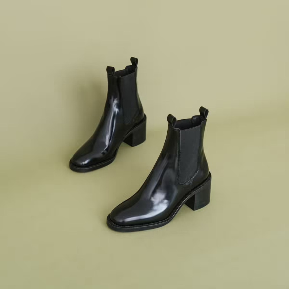 NWB Jonak Bertille Block-Heel Chelsea Boots Size 38 / 8 Black Leather